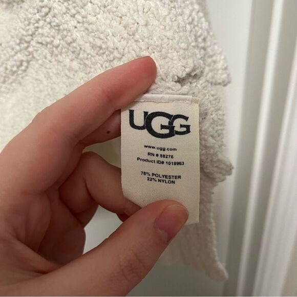 Ugg Sage Sweater Staple Piece Size Medium - Picture 6 of 8